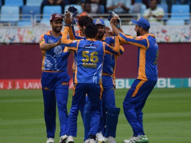 karachi kings celebrate a wicket photo psl