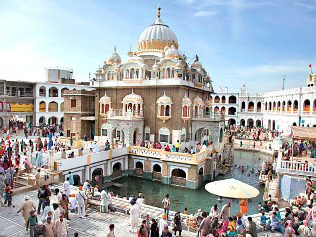 guru nanak s birth 5 000 sikh pilgrims arrive guru nanak s birth 5 000 sikh pilgrims arrive