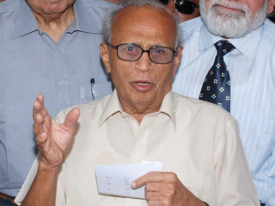 fakhruddin g ebrahim concerned over karachi s erroneous voter list fakhruddin g ebrahim concerned over karachi s erroneous voter list