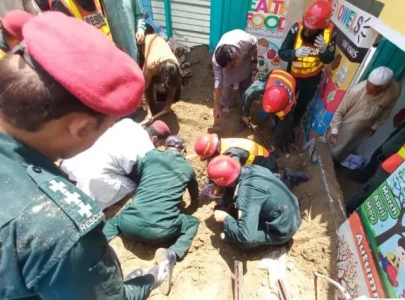 dgk school roof collapse kills four children