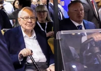 warren buffett steps down warren buffett steps down