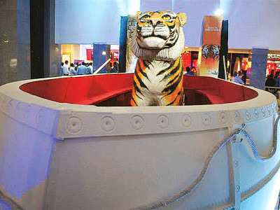 life of pi makes its debut at karachi atrium cinemas