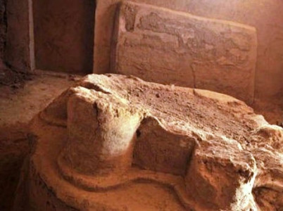 china unearths ancient palace ruins state media