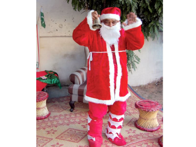 this christmas decorations need not be expensive