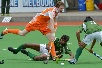 field hockey pakistan loses 5 2 to the netherlands