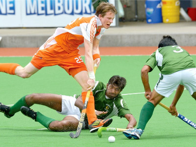 champions trophy dutch hammering seals pakistan india playoff