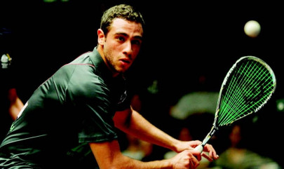 squash former champ ashour survives scare