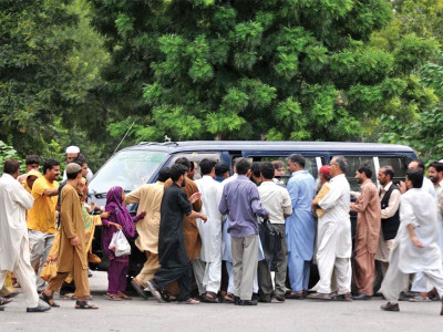 getting around for 50 years islamabad s transport woes unchanged