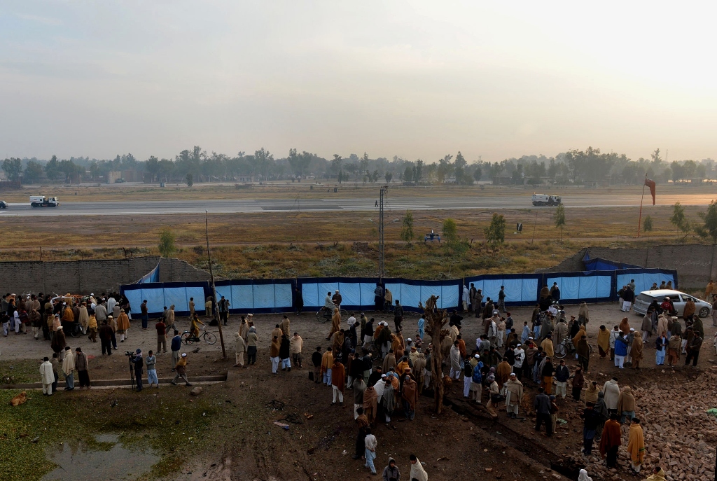 peshawar airport attack flights resume after 17 hours