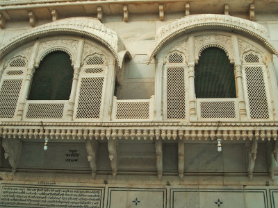 love thy neighbour indian visitors say borders divide land not hearts love thy neighbour indian visitors say borders divide land not hearts