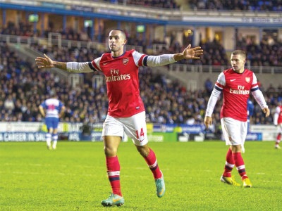 wenger keen on retaining walcott
