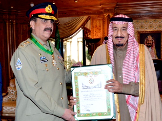 army chief general raheel sharif receives king abdul aziz medal of excellence from saudi crown prince salman bin abdul aziz al saud during his official visit to saudi arabia photo ispr