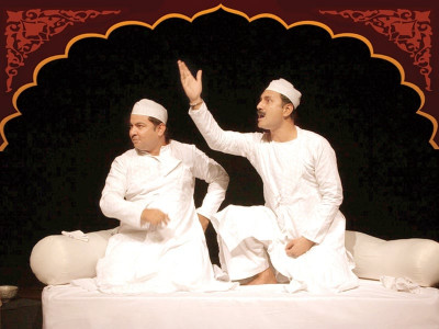 delhi s dastangoi duo breathe life into art of storytelling