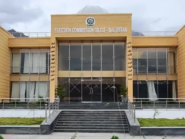 g b polls hit by first alleged forgery case g b polls hit by first alleged forgery case