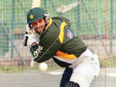 must rattle india with pace hafeez