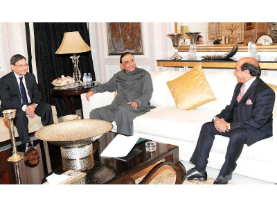 change of guard latif khosa quits in favour of makhdoom