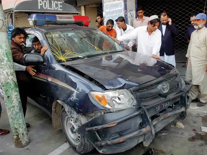 the police van accompanying aswj s aurangzeb farooqi bore the brunt of the attack on tuesday four policemen died in the attack while another was injured photo online the police van accompanying aswj s aurangzeb farooqi bore the brunt of the attack on tuesday four policemen died in the attack while another was injured photo online