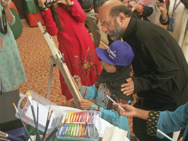 rimsha khan suffering from a tumour in one of her legs that has spread to her abdomen paints with help from artist jimmy engineer at the event organised at sheraton hotel photo athar khan express rimsha khan suffering from a tumour in one of her legs that has spread to her abdomen paints with help from artist jimmy engineer at the event organised at sheraton hotel photo athar khan express