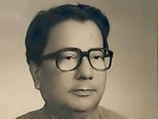 in september 1987 dr ahmed was appointed as the university s vice chancellor a position he held till july 1990 in september 1987 dr ahmed was appointed as the university s vice chancellor a position he held till july 1990