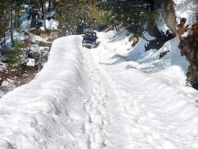 murree received an additional 1 5 feet of snow photo file murree received an additional 1 5 feet of snow photo file
