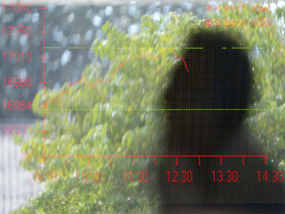 market watch stock market closes its best year since 2009