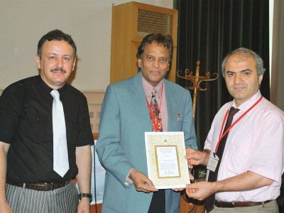 urdu will survive the test of time