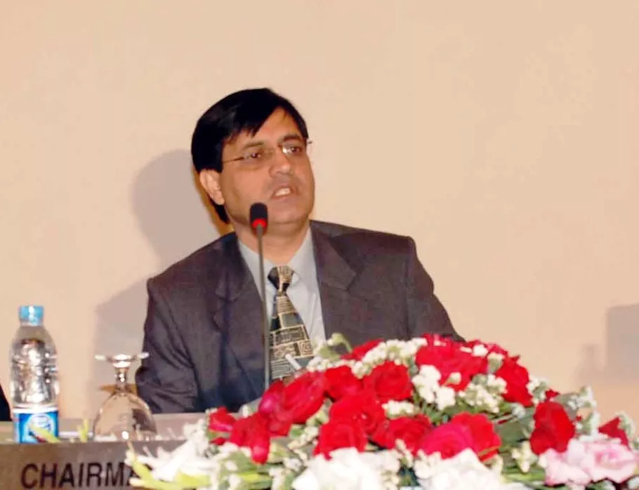 supreme court annoyed over continued failure to catch tauqir sadiq gives ten days to investigators photo express file supreme court annoyed over continued failure to catch tauqir sadiq gives ten days to investigators photo express file