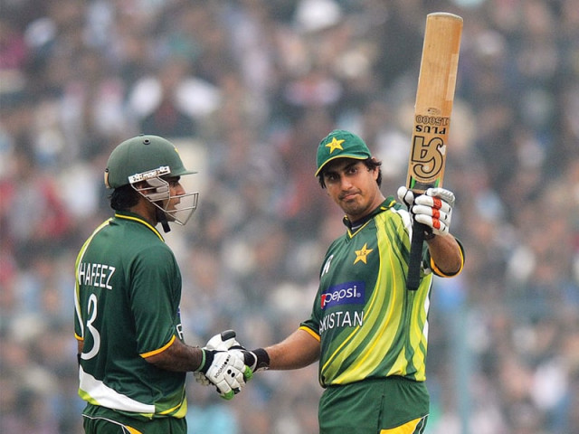 an opening stand of 141 between jamshed and hafeez helped pakistan get the win and continue their unbeaten run against india at the eden gardens photo bcci an opening stand of 141 between jamshed and hafeez helped pakistan get the win and continue their unbeaten run against india at the eden gardens photo bcci