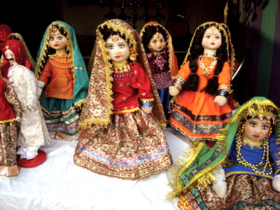 reviving tradition artisans attract visitors by displaying skills