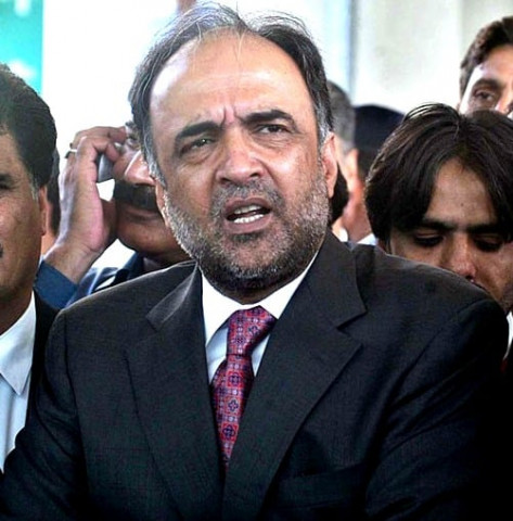 the minister told the media that long marches should be held against dictatorship rather than against any democratic setup photo pid file the minister told the media that long marches should be held against dictatorship rather than against any democratic setup photo pid file