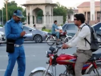 govt eases penalties under new traffic law