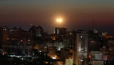 israelistrikes kill 12 in lebanon