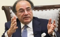 aurangzeb defends gdp figures