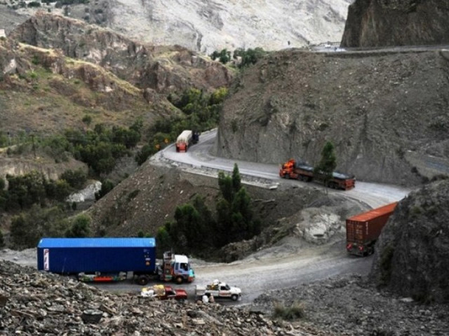 quot around 8 000 people on average cross the border daily of which 6 000 tribesmen reside nearby quot says immigration official photo afp file quot around 8 000 people on average cross the border daily of which 6 000 tribesmen reside nearby quot says immigration official photo afp file
