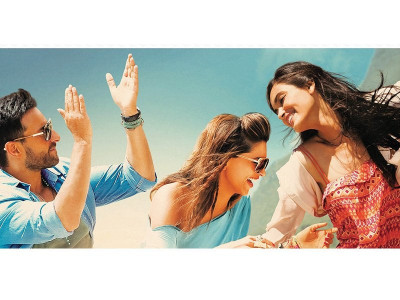 bagga ecstatic about cocktail s win at zee cine awards