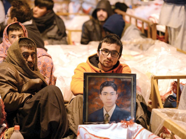 the hazara community refused to bury the victims of the quetta twin blasts in protest the hazara community refused to bury the victims of the quetta twin blasts in protest