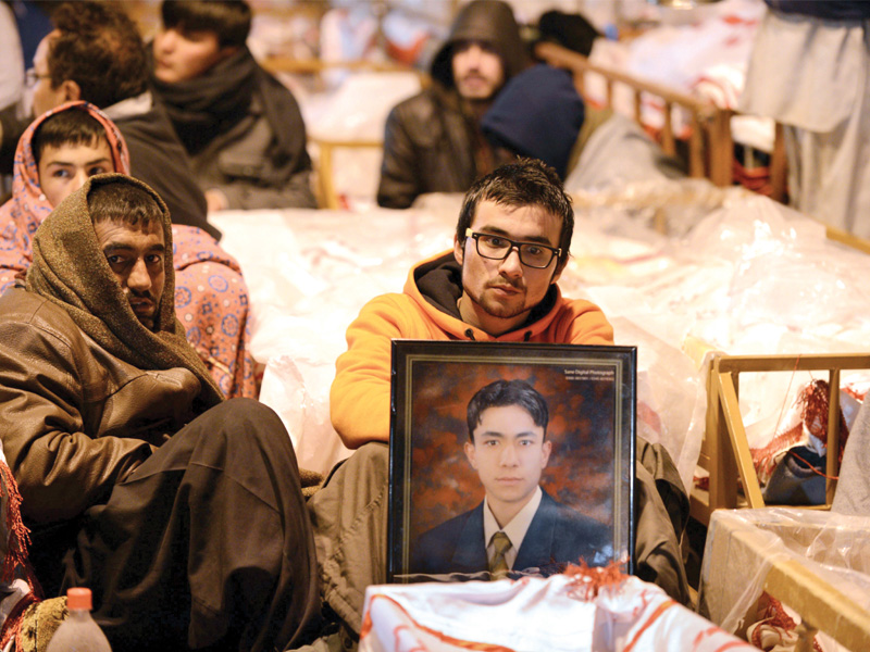the hazara community refused to bury the victims of the quetta twin blasts in protest