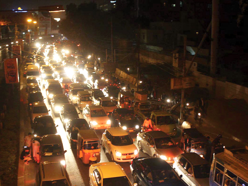 a view of the shahrah e faisal traffic jam caused by angry mobs after the supreme court s orders to arrest the prime minister photo online