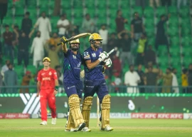 hbl psl x hasan nawaz steals show as gladiators stun islamabad in final over drama