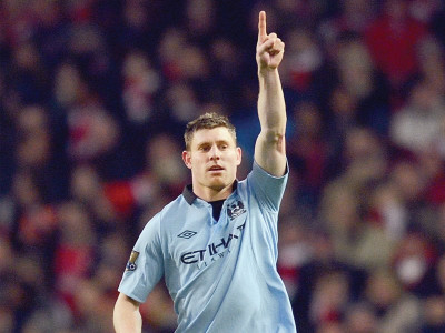 english premier league city plot assault on united s seven point lead