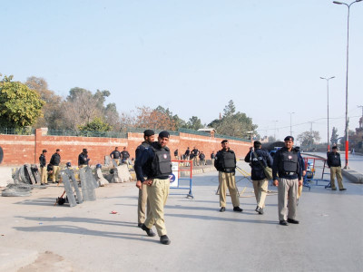 barricading peshawar bara jamrud road blocked to prevent tribesmen s entry barricading peshawar bara jamrud road blocked to prevent tribesmen s entry