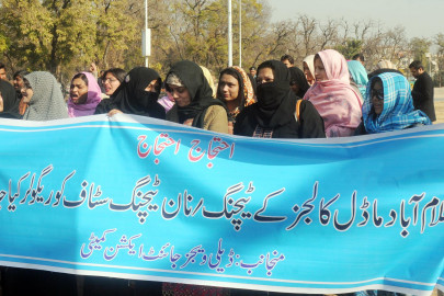 waiting for months ignored daily wagers forced out on streets