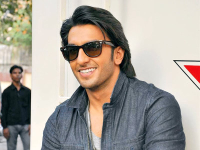 have you seen deepika and ranveer on ram leela poster