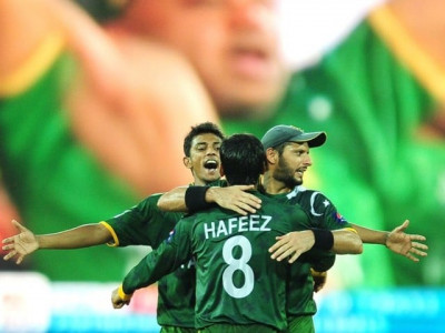 farhat replaces injured taufeeq in sa tour