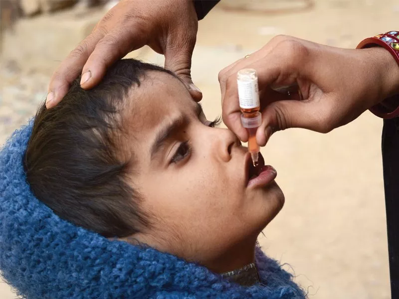 karachi s 14 month polio free status comes to an end with first polio case of 2013 photo file karachi s 14 month polio free status comes to an end with first polio case of 2013 photo file