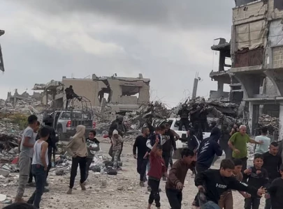 israeli fire kills two in gaza