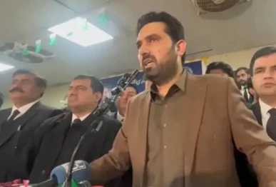 afridi announces pen down strike