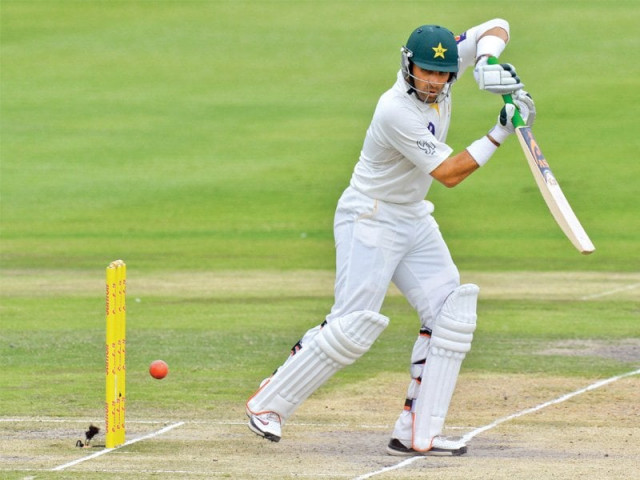 misbah along with shafiq determinedly played the day out after the four top order batsmen fell in quick succession after scoring just 82 photo afp misbah along with shafiq determinedly played the day out after the four top order batsmen fell in quick succession after scoring just 82 photo afp