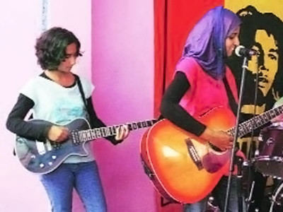 kashmir cleric says all girl band un islamic kashmir cleric says all girl band un islamic