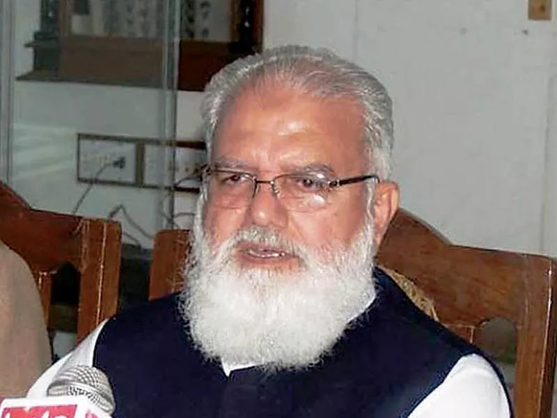 ji can negotiate with taliban only on behalf of a trustworthy government says liaquat baloch photo file